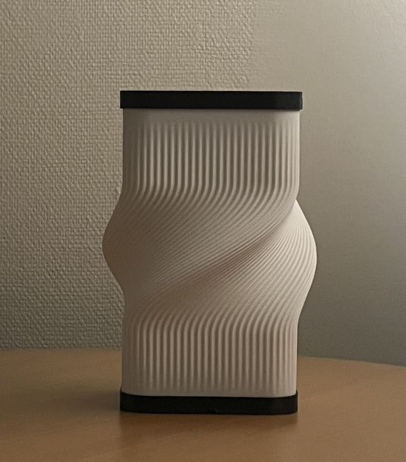 Hovedbilde Torsion twist-lampe